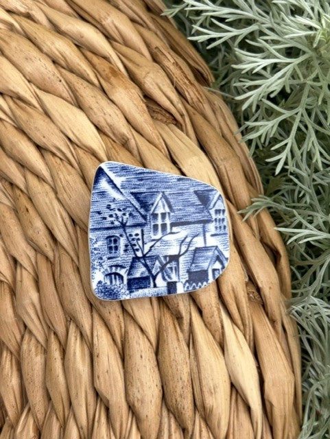Brooch