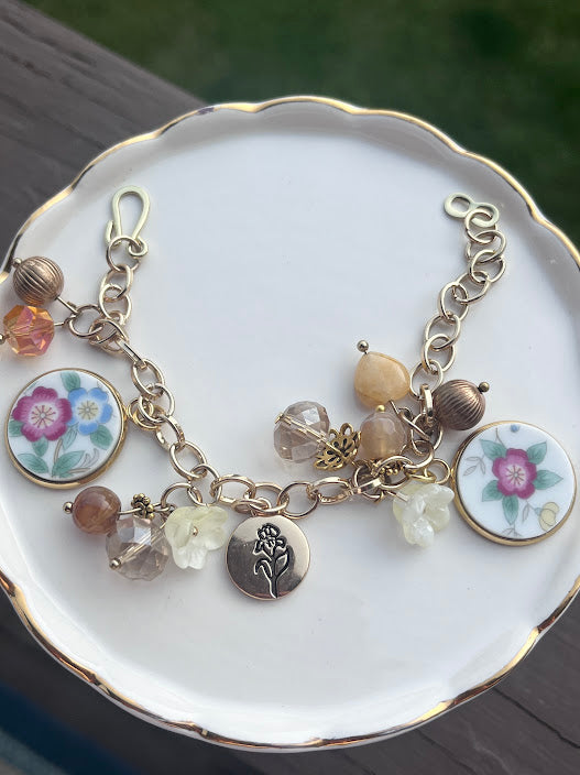 Daisy Chain Charm Bracelet
