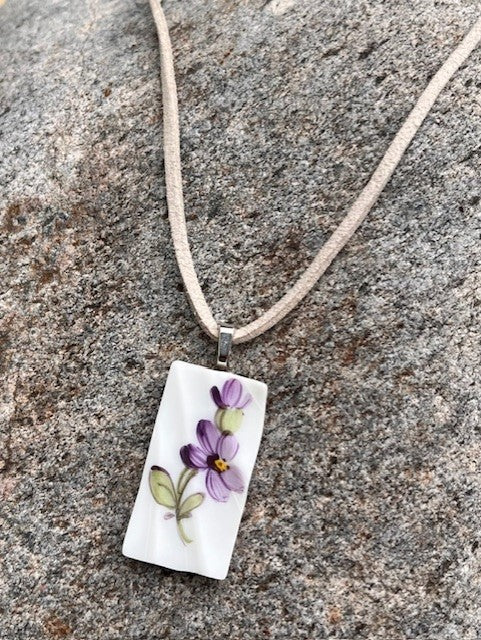 The Purple Iris Necklace