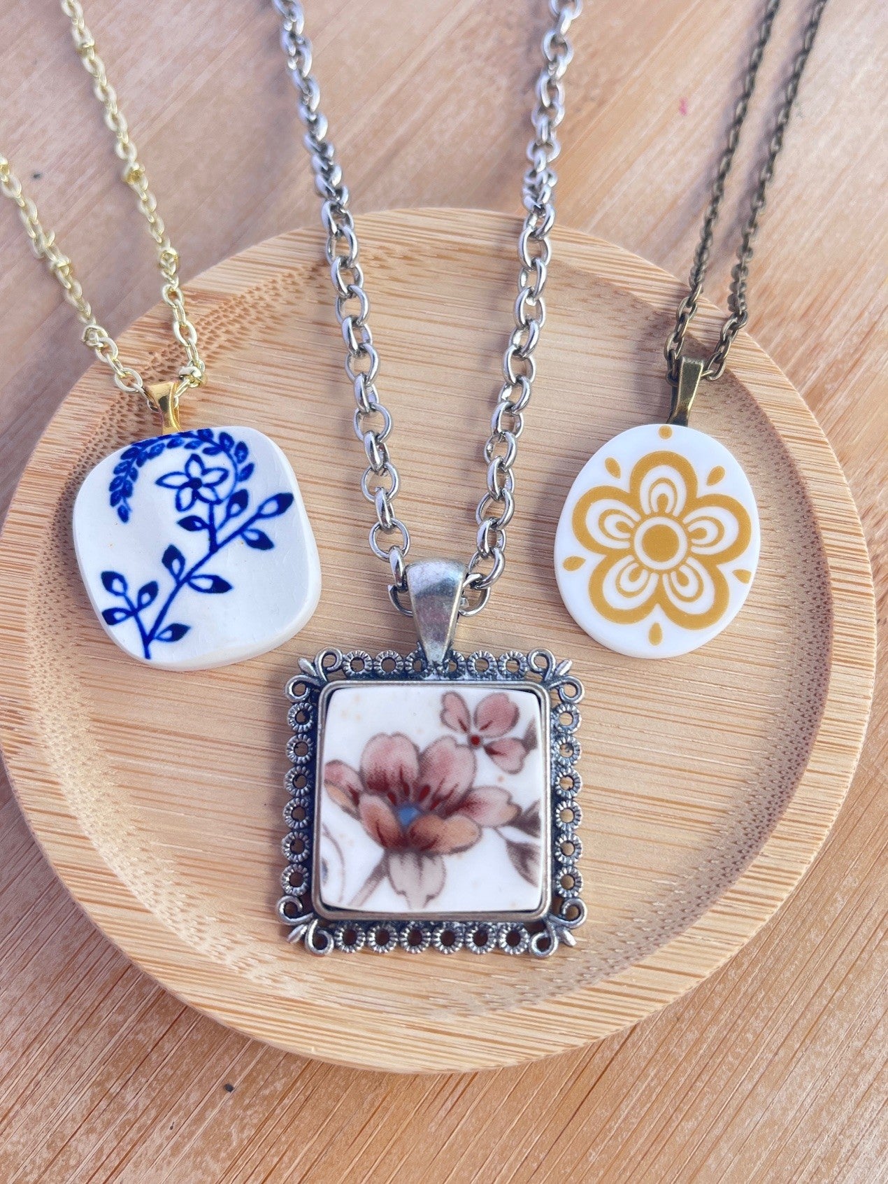 The Earthy Floral necklace