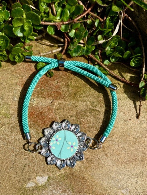 Daisy Adjustable Bracelet