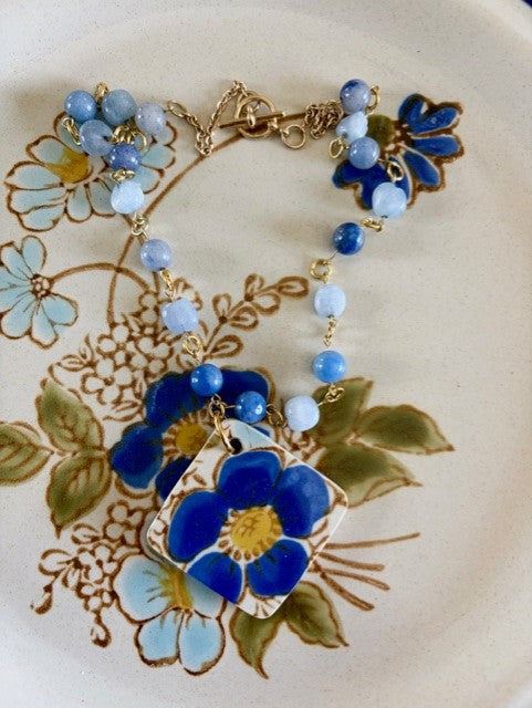 Vintage Bloom Pendant