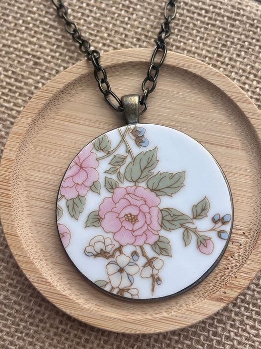 The Blooming Roses II Necklace