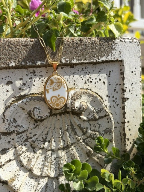 Corelle Gold Necklace