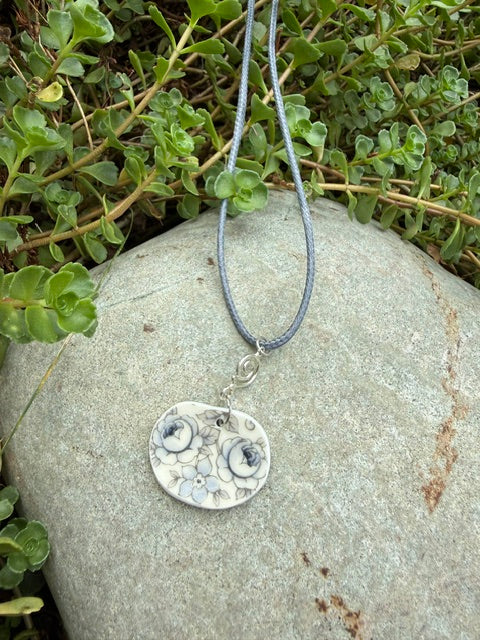 Blue Roses Necklace