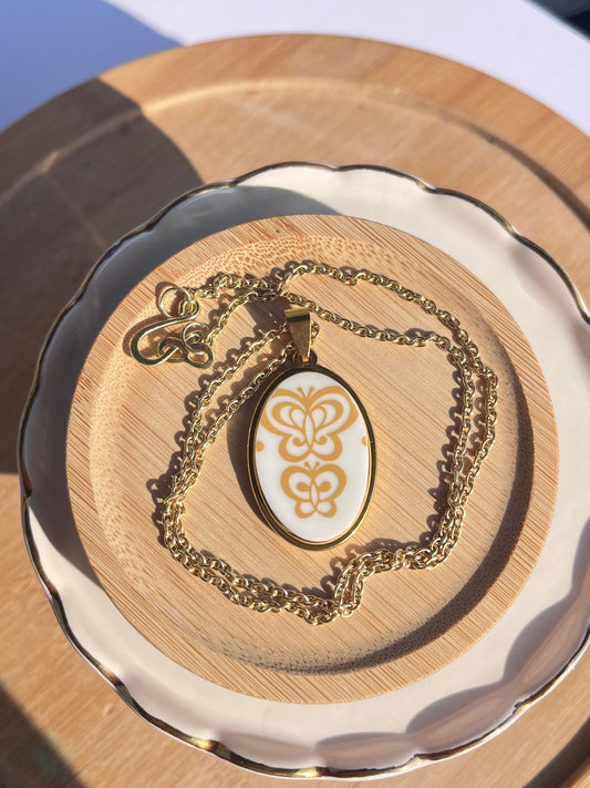 The Classic Corelle Necklace